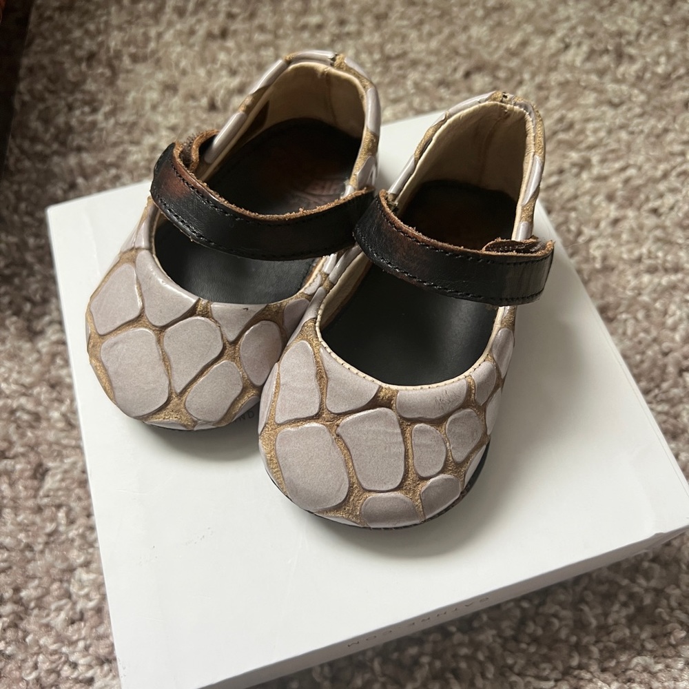 Freebird Leather baby Janes